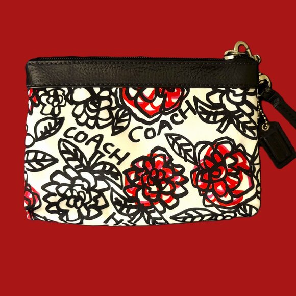 Coach Poppy Y2K Graffiti Daisey Wristlet with hang tag Silver Hardware EUC - Picture 3 of 11